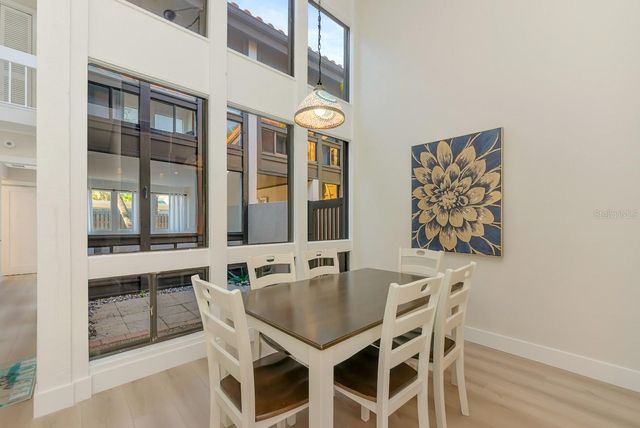 800 S BLVD OF THE PRESIDENTS 16, Sarasota, FL 34236