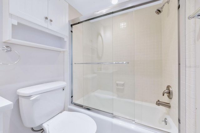 800 S BLVD OF THE PRESIDENTS 16, Sarasota, FL 34236