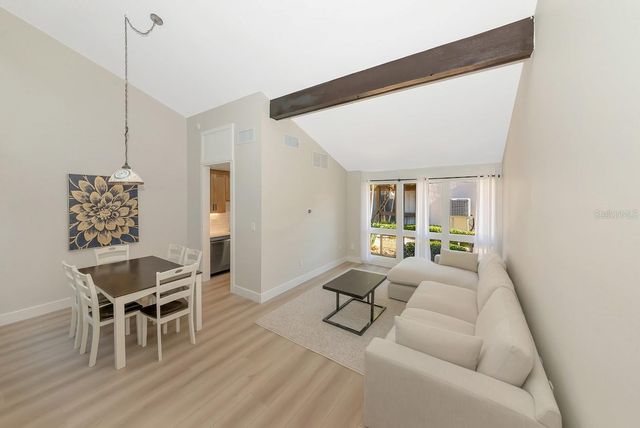 800 S BLVD OF THE PRESIDENTS 16, Sarasota, FL 34236