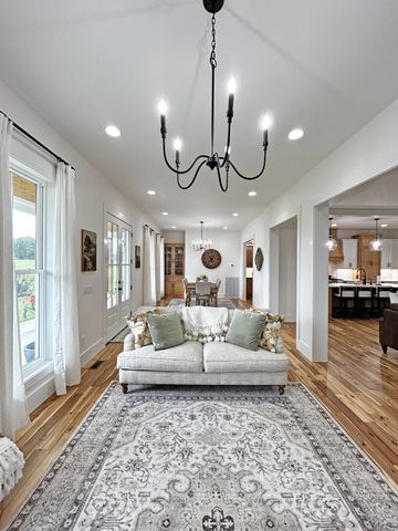 127 Bosham Rd, Westmoreland, TN 37186