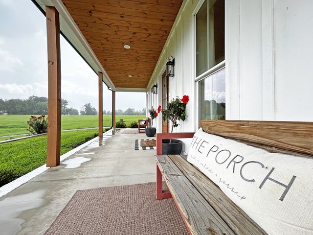 127 Bosham Rd, Westmoreland, TN 37186