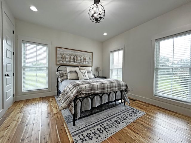 127 Bosham Rd, Westmoreland, TN 37186