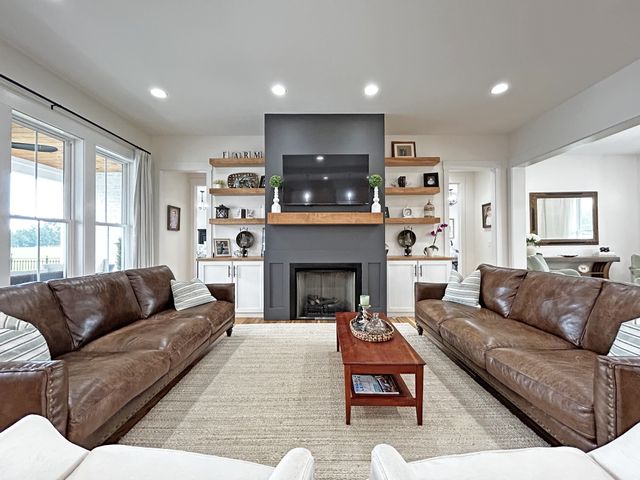 127 Bosham Rd, Westmoreland, TN 37186