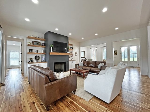 127 Bosham Rd, Westmoreland, TN 37186