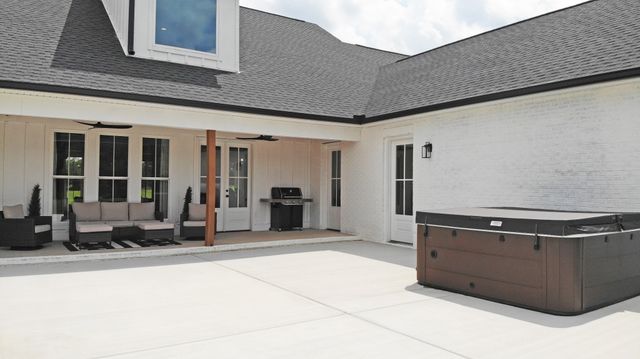 127 Bosham Rd, Westmoreland, TN 37186