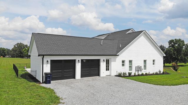127 Bosham Rd, Westmoreland, TN 37186