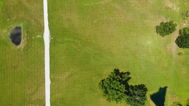 127 Bosham Rd, Westmoreland, TN 37186