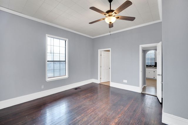 620 E Elm Street, Hillsboro, TX 76645