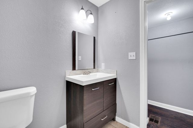 620 E Elm Street, Hillsboro, TX 76645