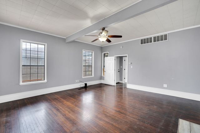 620 E Elm Street, Hillsboro, TX 76645