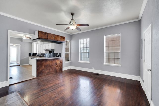 620 E Elm Street, Hillsboro, TX 76645