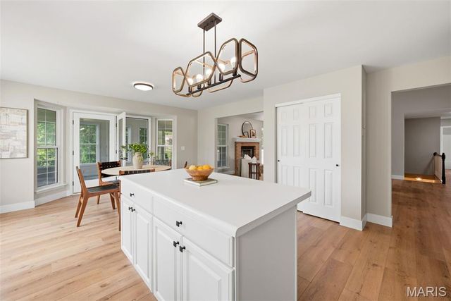 4 Sanborn Valley Court, St Peters, MO 63376