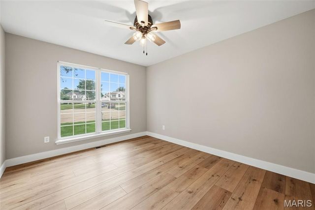 4 Sanborn Valley Court, St Peters, MO 63376