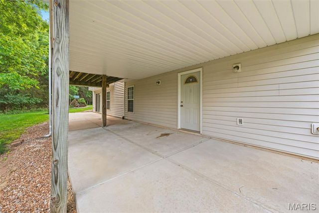 4 Sanborn Valley Court, St Peters, MO 63376