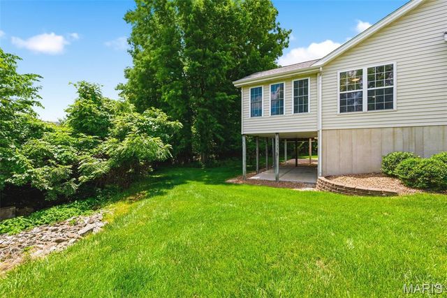 4 Sanborn Valley Court, St Peters, MO 63376