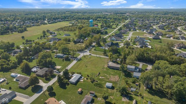 3099 S Morgantown Road, Greenwood, IN 46143