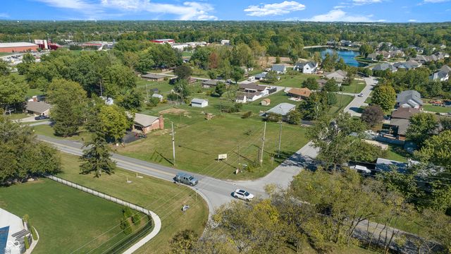 3099 S Morgantown Road, Greenwood, IN 46143