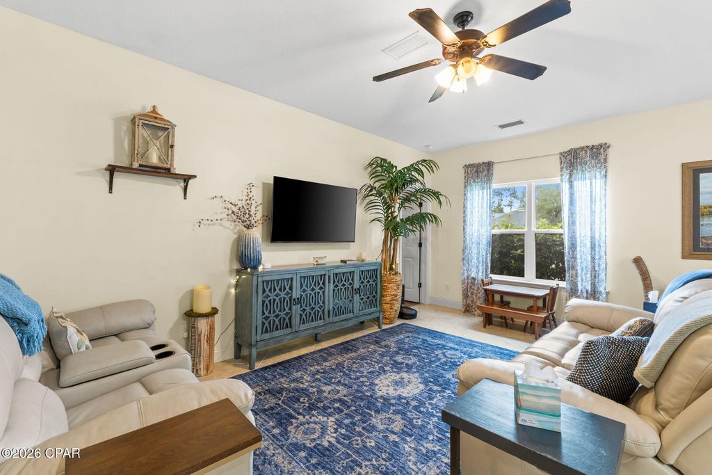 Image 9 of property listing at 1737 Annabellas Drive 1737, Panama City Beach, FL 32407