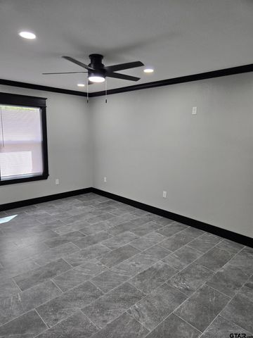 104 Leland Dr, Athens, TX 75751