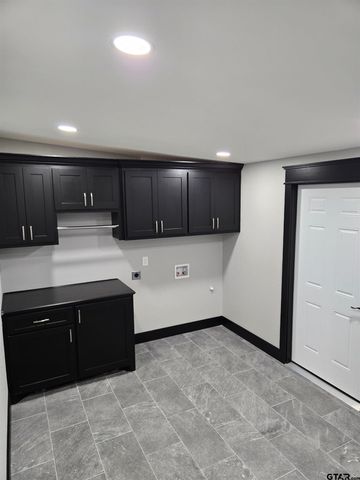 104 Leland Dr, Athens, TX 75751