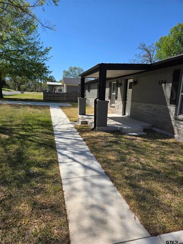 104 Leland Dr, Athens, TX 75751