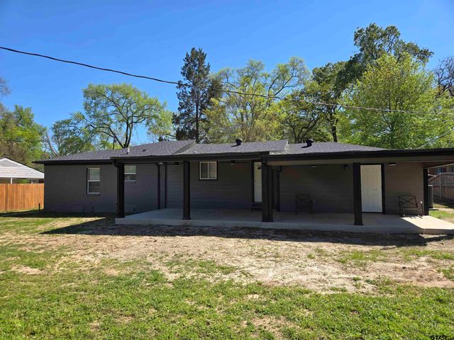 104 Leland Dr, Athens, TX 75751