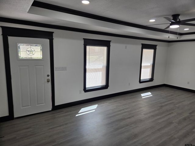 104 Leland Dr, Athens, TX 75751