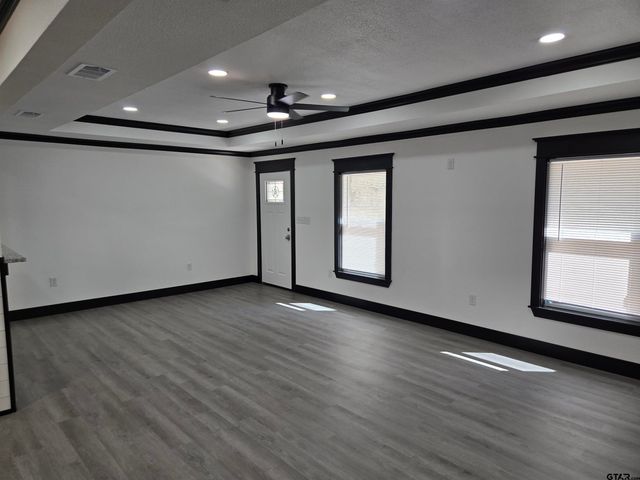 104 Leland Dr, Athens, TX 75751