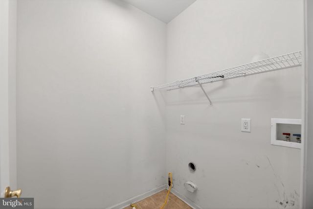 8 IMPATIENS CT, Marlton, NJ 08053