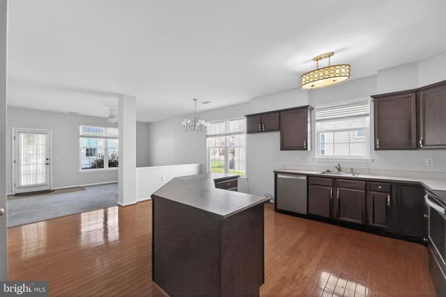 8 IMPATIENS CT, Marlton, NJ 08053