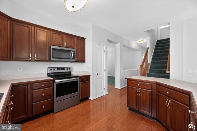 8 IMPATIENS CT, Marlton, NJ 08053