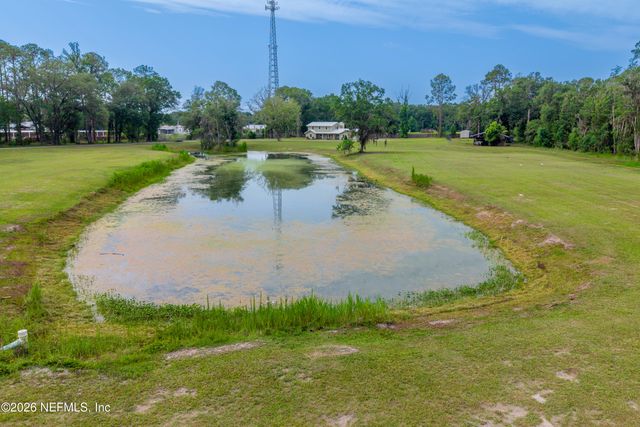 606 W MARKET Road, Starke, FL 32091