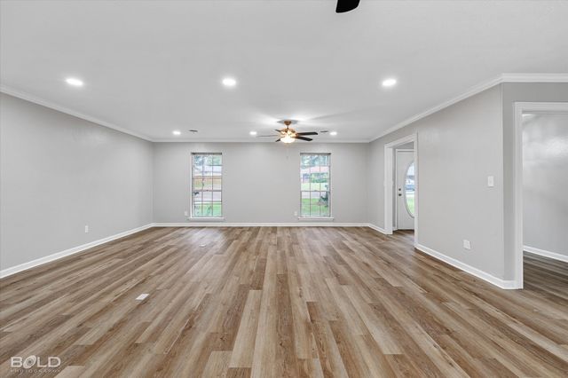 9471 Hemlock Circle, Shreveport, LA 71118