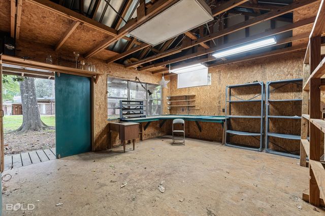 9471 Hemlock Circle, Shreveport, LA 71118