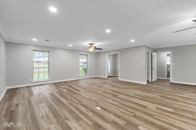 9471 Hemlock Circle, Shreveport, LA 71118