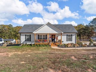 1076 Mcswain Road, Chesnee, SC 29323