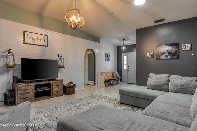 2001 Sierra Street, Melbourne, FL 32935