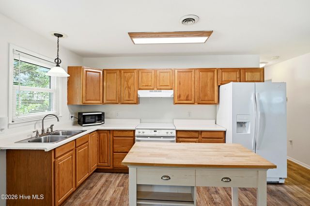 152 NW 6th Street, Oak Island, NC 28465