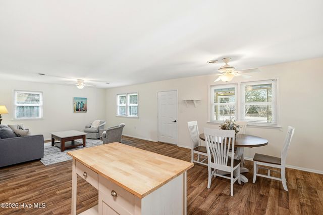 152 NW 6th Street, Oak Island, NC 28465