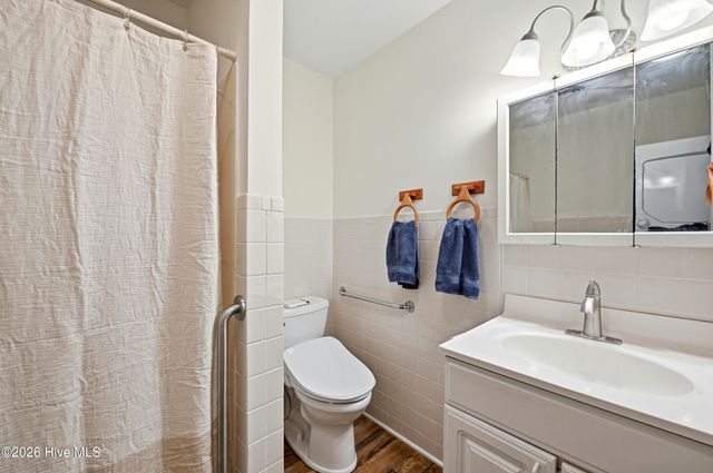 152 NW 6th Street, Oak Island, NC 28465