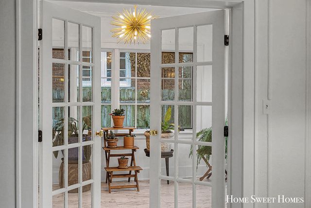 842 Giddings Avenue, Grand Rapids, MI 49506