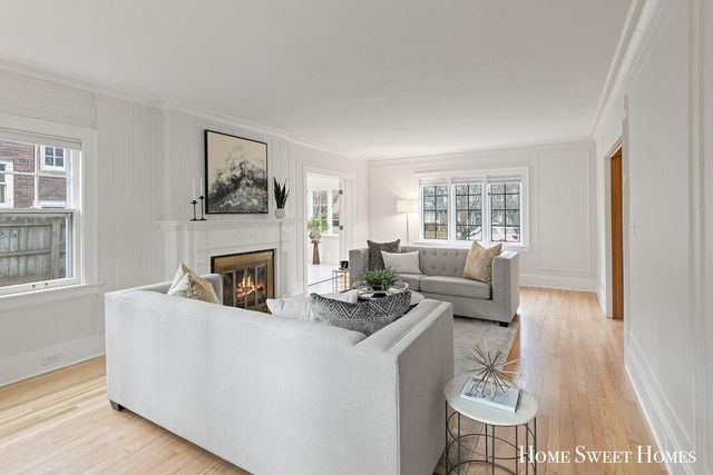 842 Giddings Avenue, Grand Rapids, MI 49506