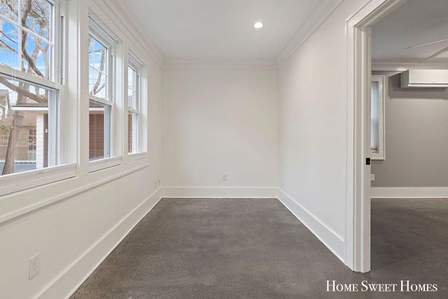 842 Giddings Avenue, Grand Rapids, MI 49506