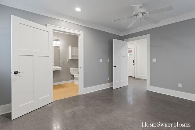 842 Giddings Avenue, Grand Rapids, MI 49506