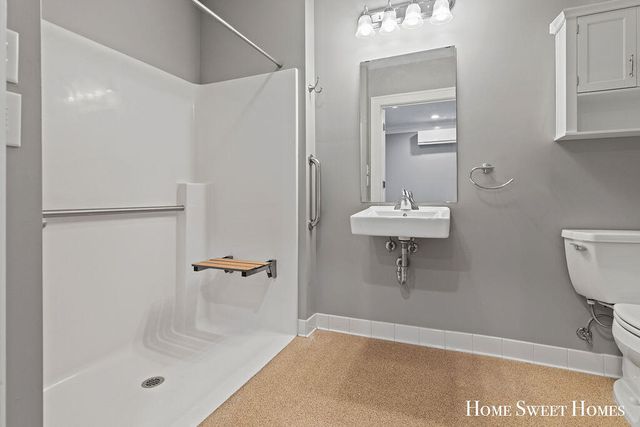 842 Giddings Avenue, Grand Rapids, MI 49506