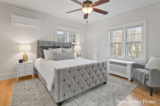 842 Giddings Avenue, Grand Rapids, MI 49506