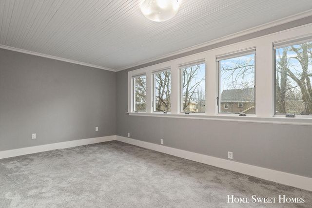 842 Giddings Avenue, Grand Rapids, MI 49506