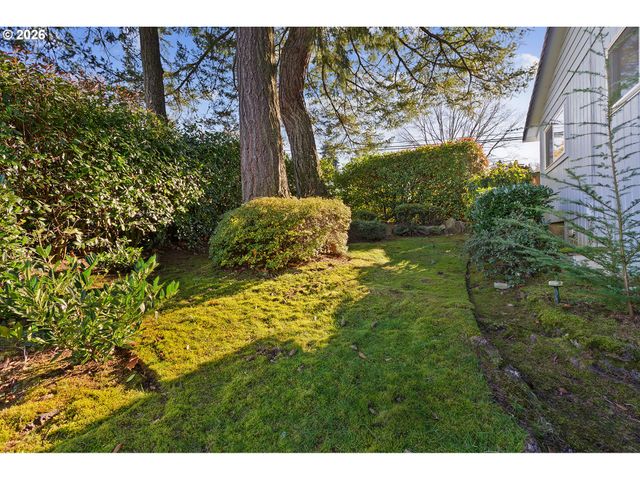 10047 Sw 25TH Ave, Portland, OR 97219