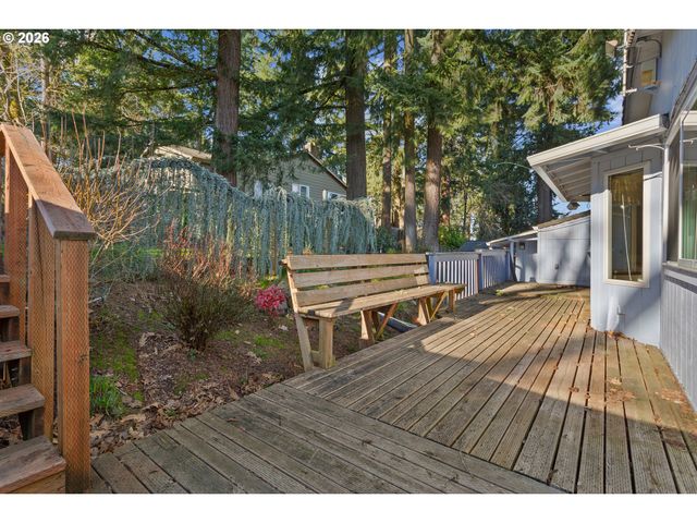 10047 Sw 25TH Ave, Portland, OR 97219