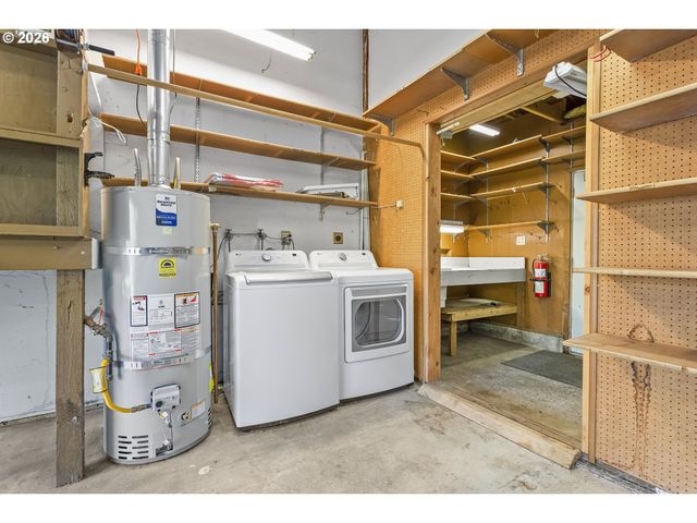 10047 Sw 25TH Ave, Portland, OR 97219